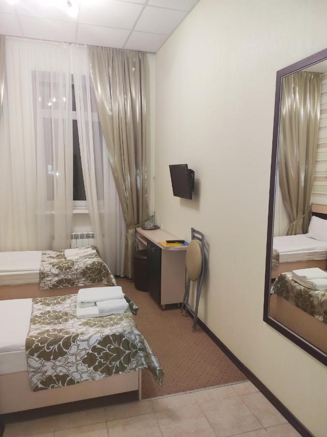 Hotel Voyage Kharkiv Bagian luar foto
