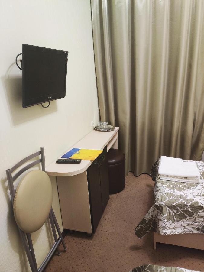 Hotel Voyage Kharkiv Bagian luar foto
