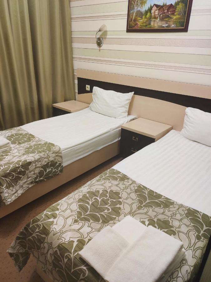 Hotel Voyage Kharkiv Bagian luar foto