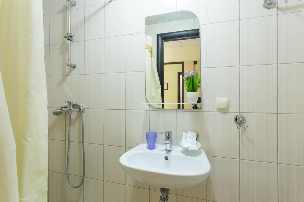 Hotel Voyage Kharkiv Bagian luar foto