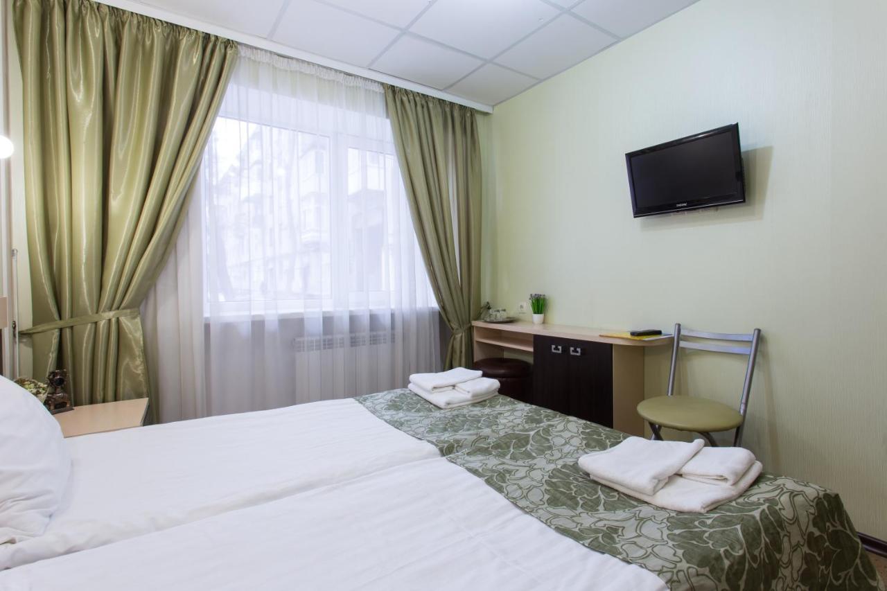 Hotel Voyage Kharkiv Bagian luar foto